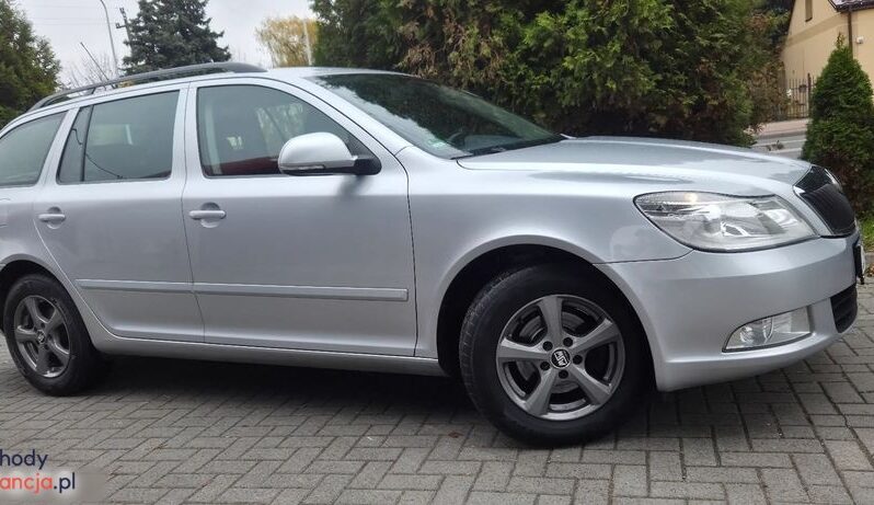 Skoda Octavia Combi 1.6 TDI DPF FAMILY full