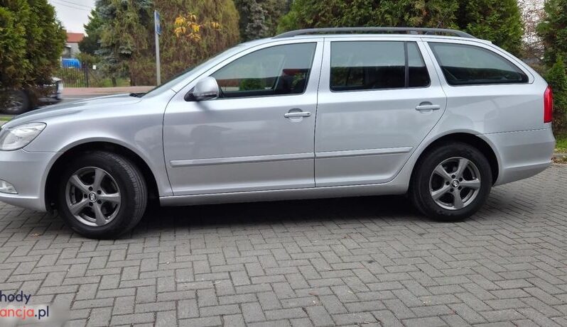 Skoda Octavia Combi 1.6 TDI DPF FAMILY full
