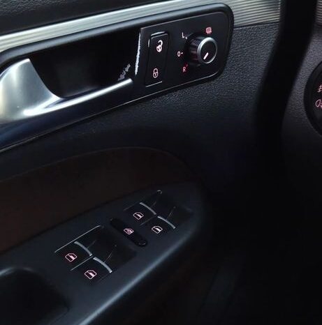 Volkswagen Touran 2.0 TDI DPF BlueMotion Technology DSG Highline full