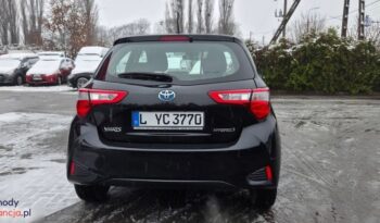 Toyota Yaris Hybrid 100 Terra full