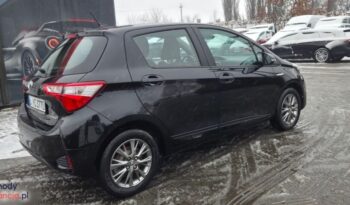 Toyota Yaris Hybrid 100 Terra full