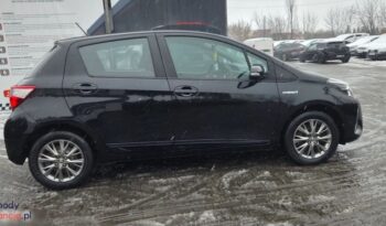 Toyota Yaris Hybrid 100 Terra full