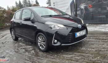 Toyota Yaris Hybrid 100 Terra full