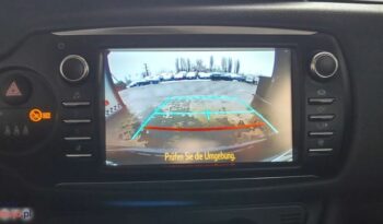 Toyota Yaris Hybrid 100 Terra full