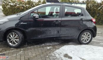 Toyota Yaris Hybrid 100 Terra full