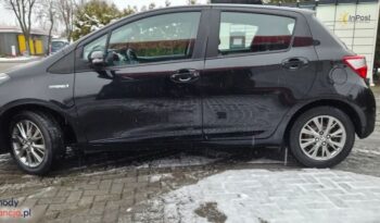 Toyota Yaris Hybrid 100 Terra full