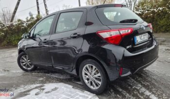 Toyota Yaris Hybrid 100 Terra full