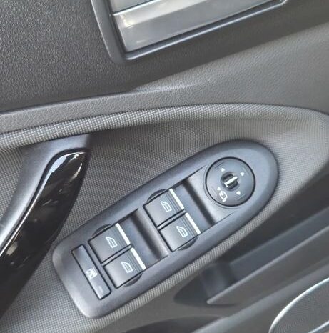 Ford Kuga 2.0 TDCi 4WD Titanium full