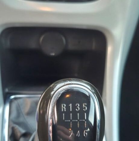 Opel Astra 1.4 Turbo Edition full