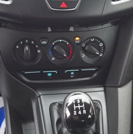 Ford Focus 1.0 EcoBoost Start-Stopp-System Champions Edition full