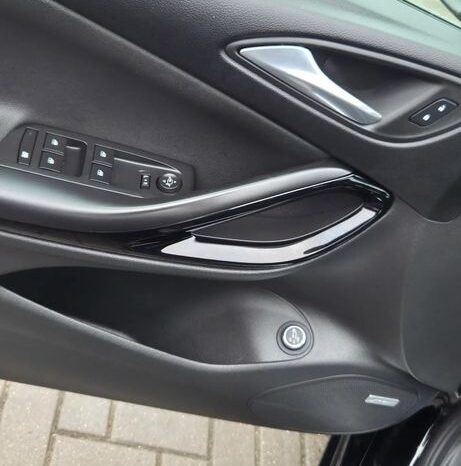 Opel Astra ver-1-4-t-elite-s-s full