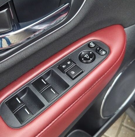 Honda HR-V 1.5 i-VTEC TURBO Sport full