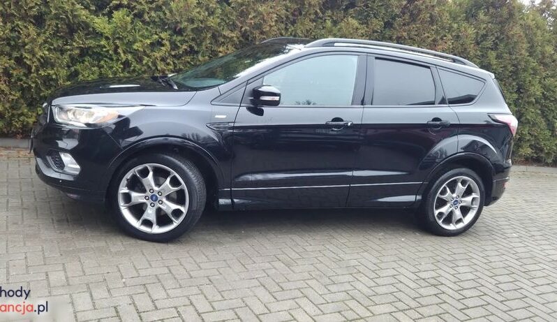 Ford Kuga 1.5 EcoBoost 2×4 ST-Line full