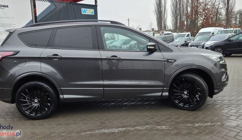 Ford Kuga 1.5 EcoBoost 2×4 ST-Line full