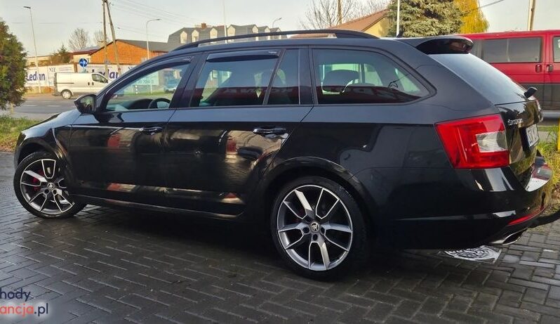 Skoda Octavia Combi 2.0 TDI DSG RS full