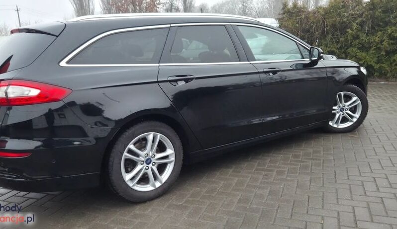 Ford Mondeo full