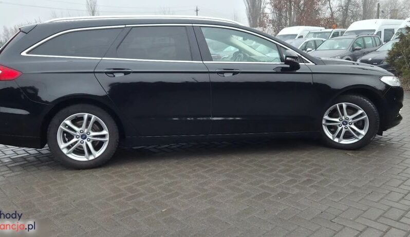 Ford Mondeo full