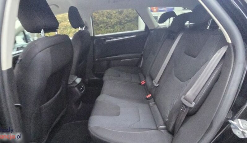 Ford Mondeo full