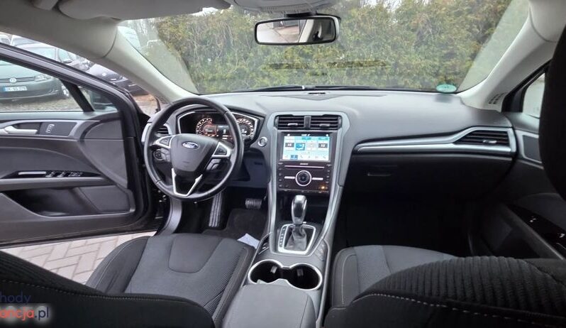 Ford Mondeo full
