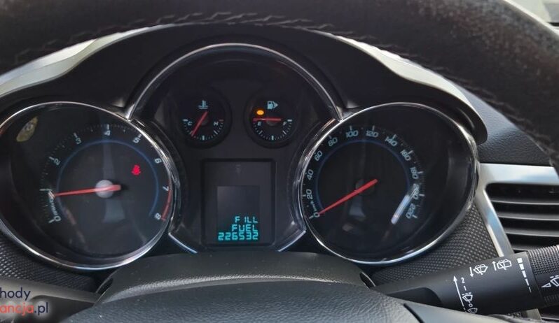 Chevrolet Cruze 1.8 LTZ full