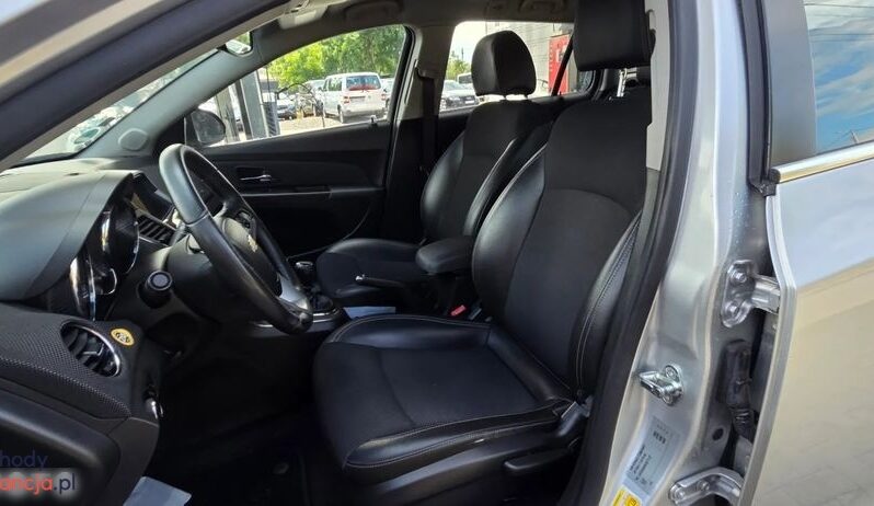 Chevrolet Cruze 1.8 LTZ full