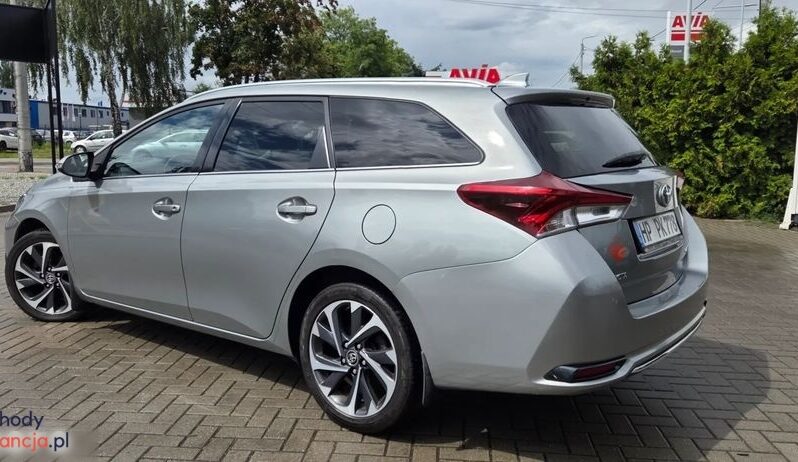 Toyota Auris 1.6 D-4D Design Edition full