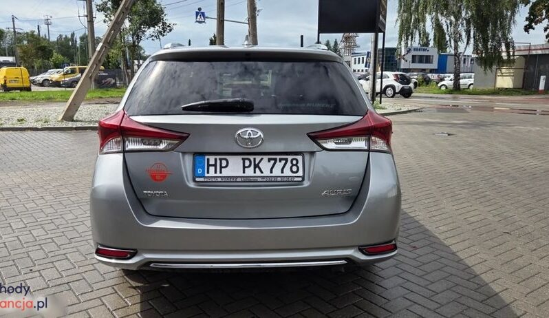 Toyota Auris 1.6 D-4D Design Edition full