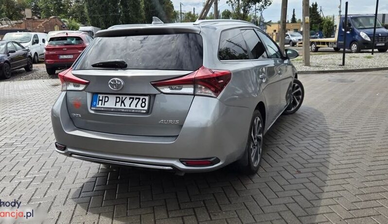 Toyota Auris 1.6 D-4D Design Edition full