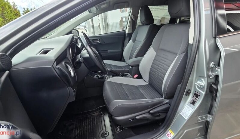 Toyota Auris 1.6 D-4D Design Edition full