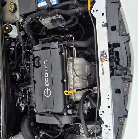 Opel Astra 1.6 Color Edition full