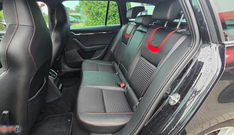 Skoda Octavia 2.0 TDI DSG RS full