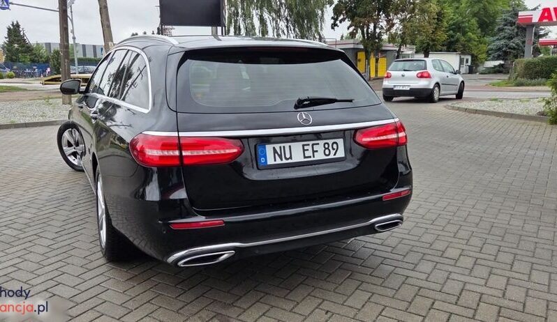 Mercedes-Benz Klasa E 220 d 9G-TRONIC full