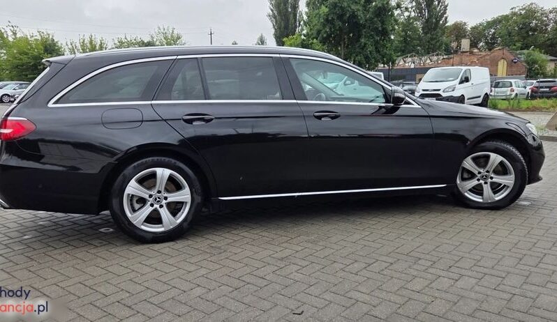 Mercedes-Benz Klasa E 220 d 9G-TRONIC full