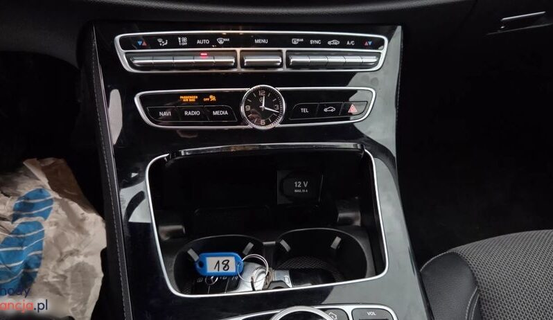 Mercedes-Benz Klasa E 220 d 9G-TRONIC full