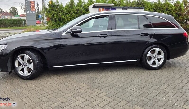 Mercedes-Benz Klasa E 220 d 9G-TRONIC full