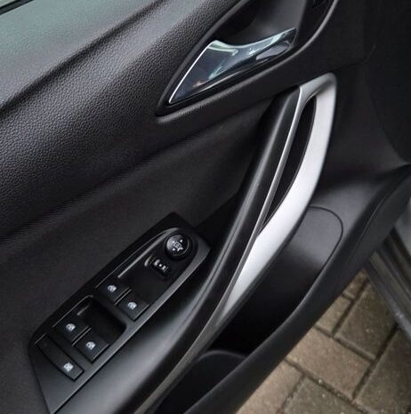 Opel Astra 1.4 Turbo Innovation full