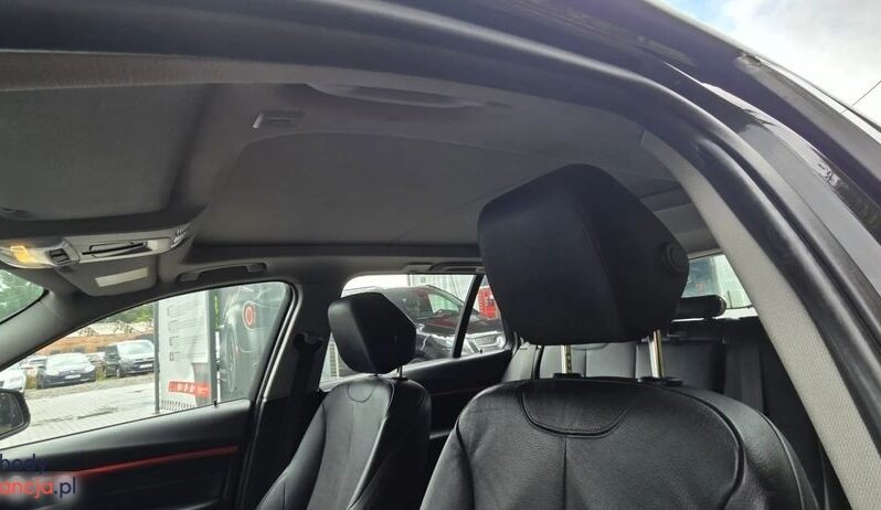 BMW Seria 3 320d Edition Luxury Line Purity full