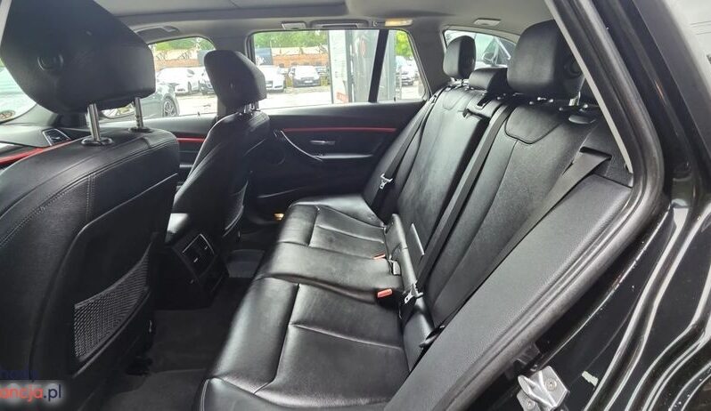 BMW Seria 3 320d Edition Luxury Line Purity full