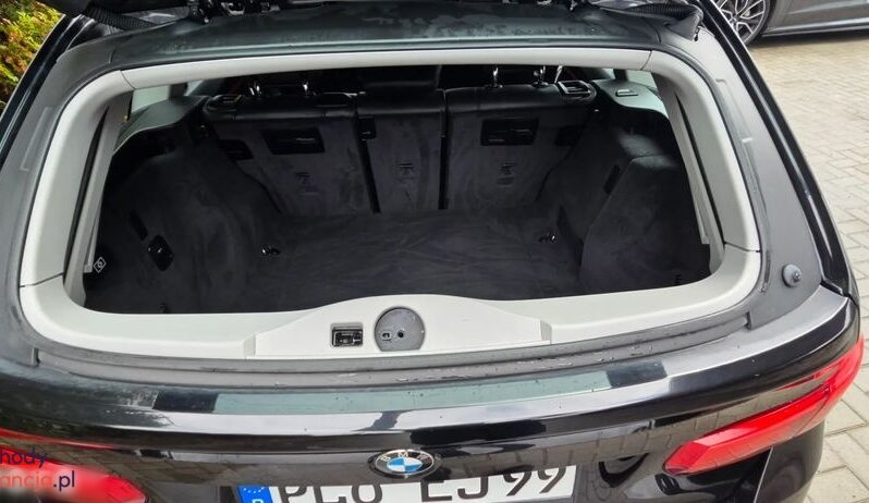 BMW Seria 3 320d Edition Luxury Line Purity full