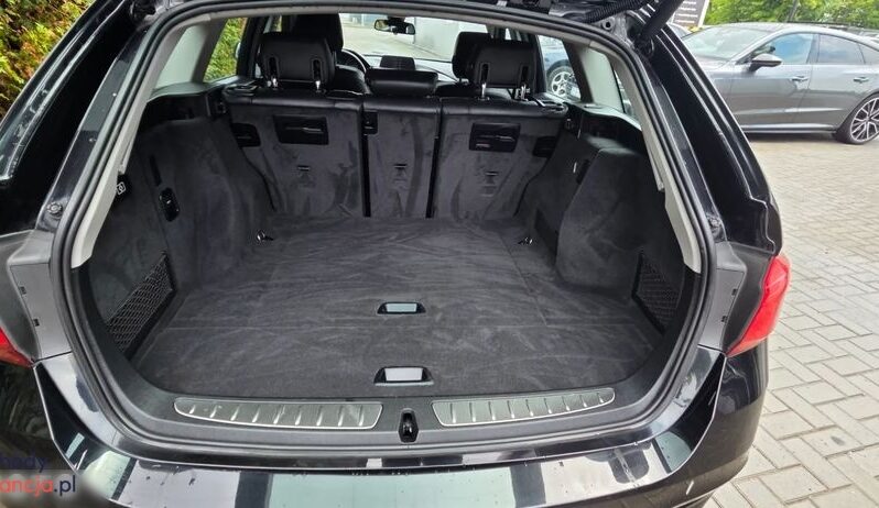 BMW Seria 3 320d Edition Luxury Line Purity full