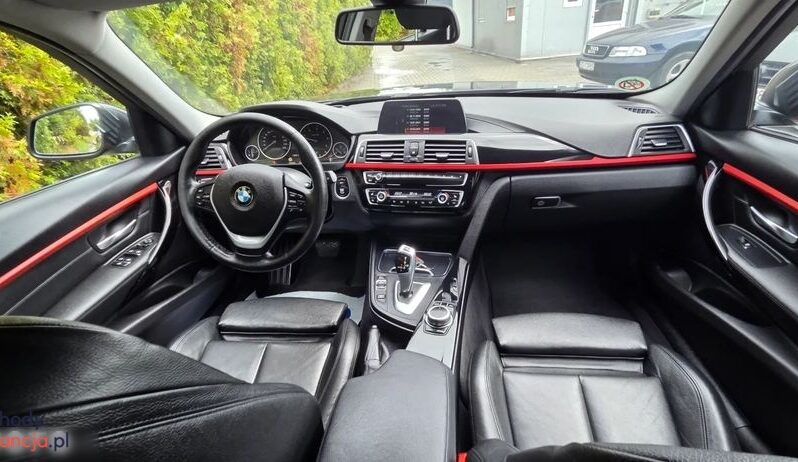 BMW Seria 3 320d Edition Luxury Line Purity full