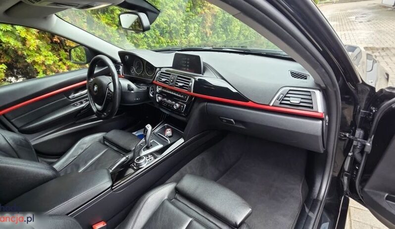 BMW Seria 3 320d Edition Luxury Line Purity full