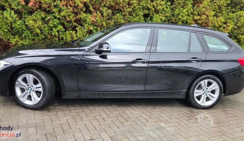 BMW Seria 3 320d Edition Luxury Line Purity full