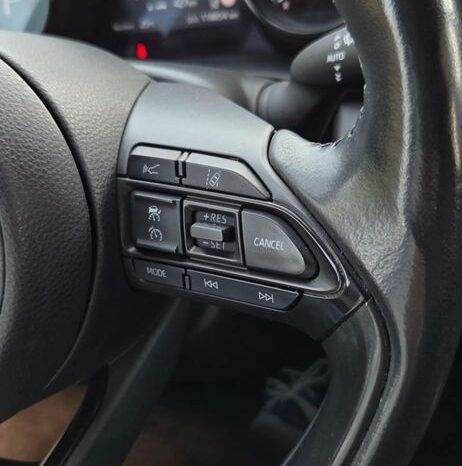 Toyota Yaris full