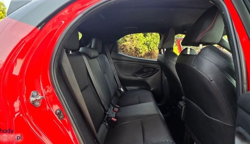 Toyota Yaris full