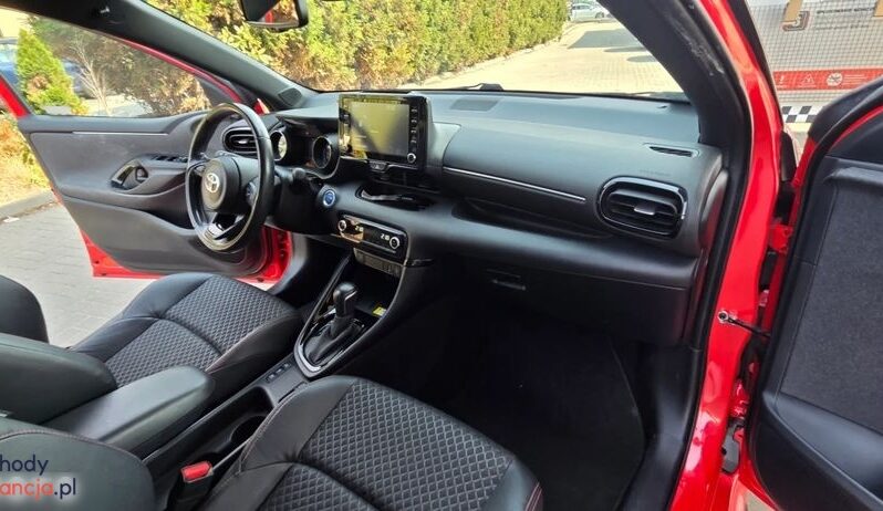 Toyota Yaris full